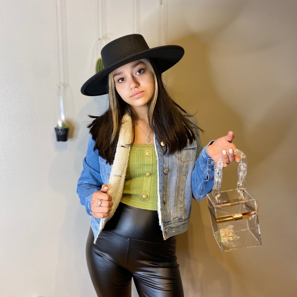 ENTIRE OUTFIT WITH CLEAR HAND BAG!!!